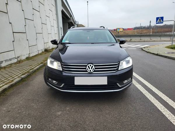 Volkswagen Passat - 2