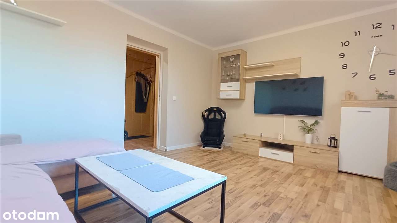 Duże dwupokojowe mieszkanie w ustronnym miejscu!-3