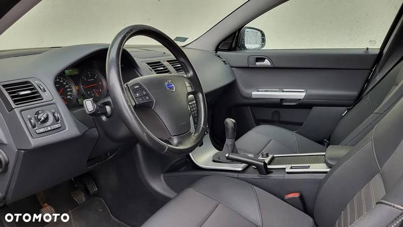 Volvo V50 2.0D Summum - 13