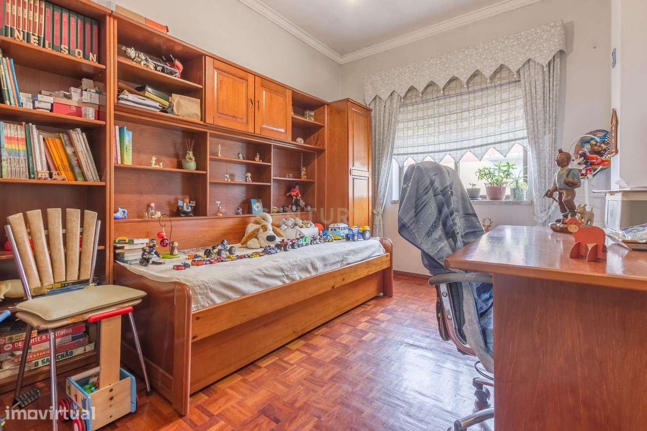 Excelente Apartamento T3 em Alto Seixalinho, Barreiro-9