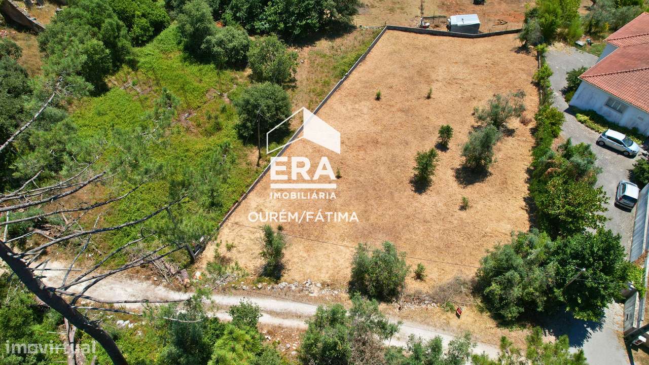 Terreno para construção com 1382m2-7