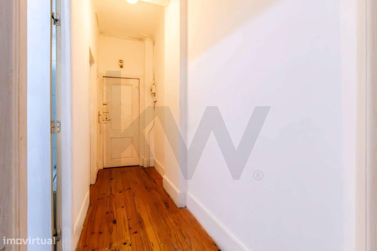 Apartamento T2+1 com excelente localização – Rua Augusto Rosa, Porto - Grande imagem: 5/47