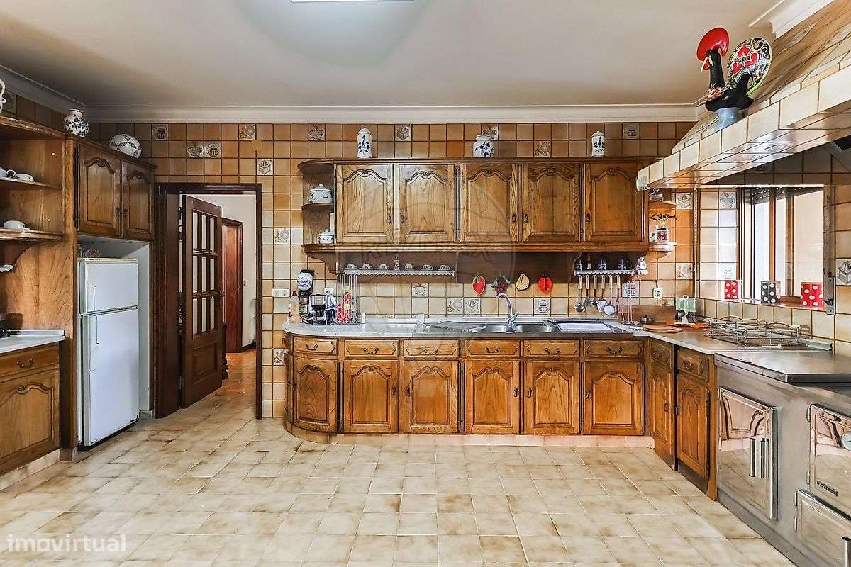 Moradia T5 para venda-10