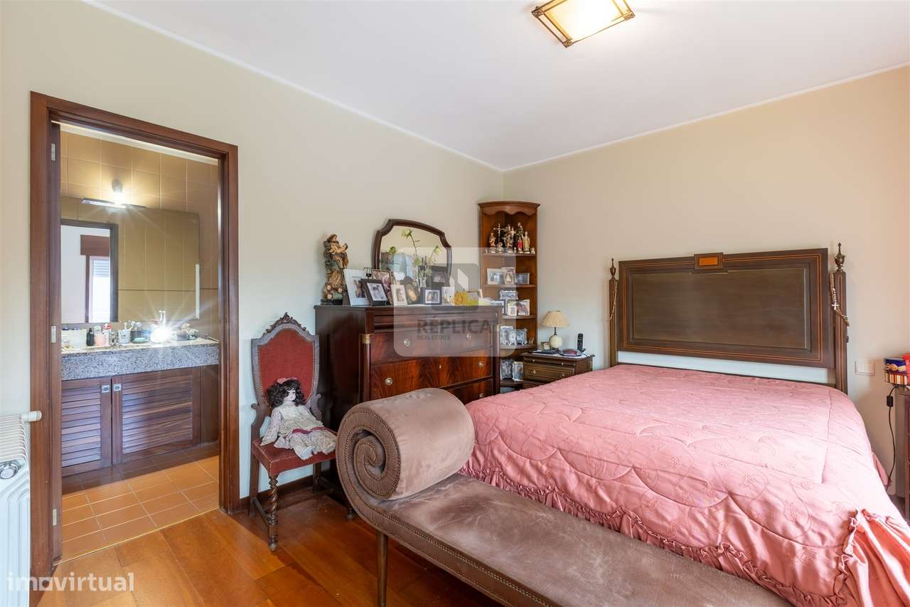 Moradia T5 com jardim e garagem | Senhora da Hora, Matosinhos-22