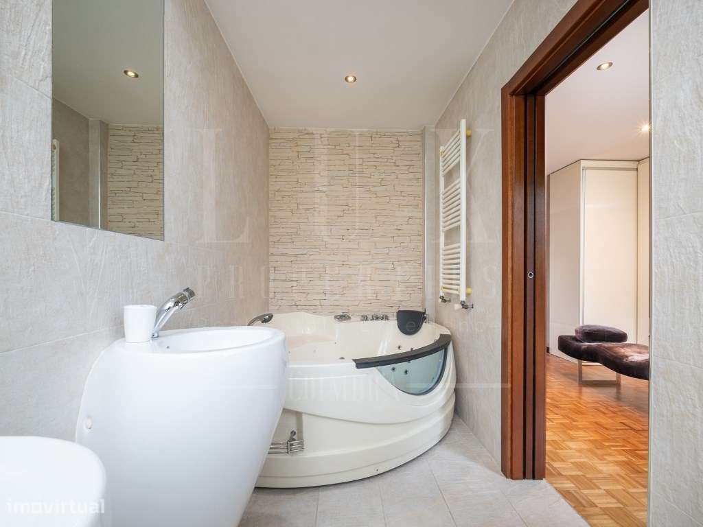 Apartamento T3 | Avenida Elísio de Moura, Coimbra-21
