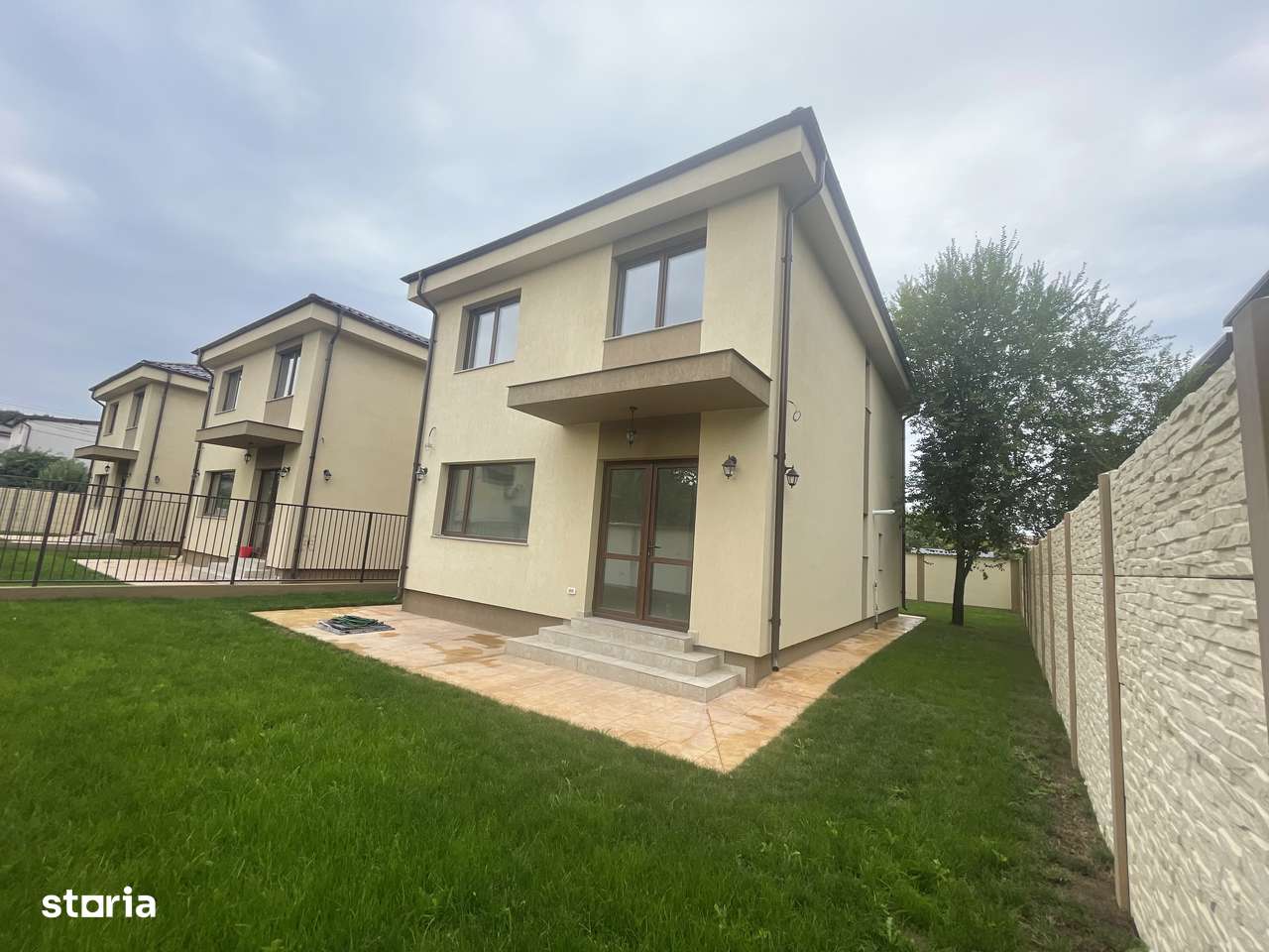 Casa individuala cu curte, 3 dormitoare - Maracineni-2