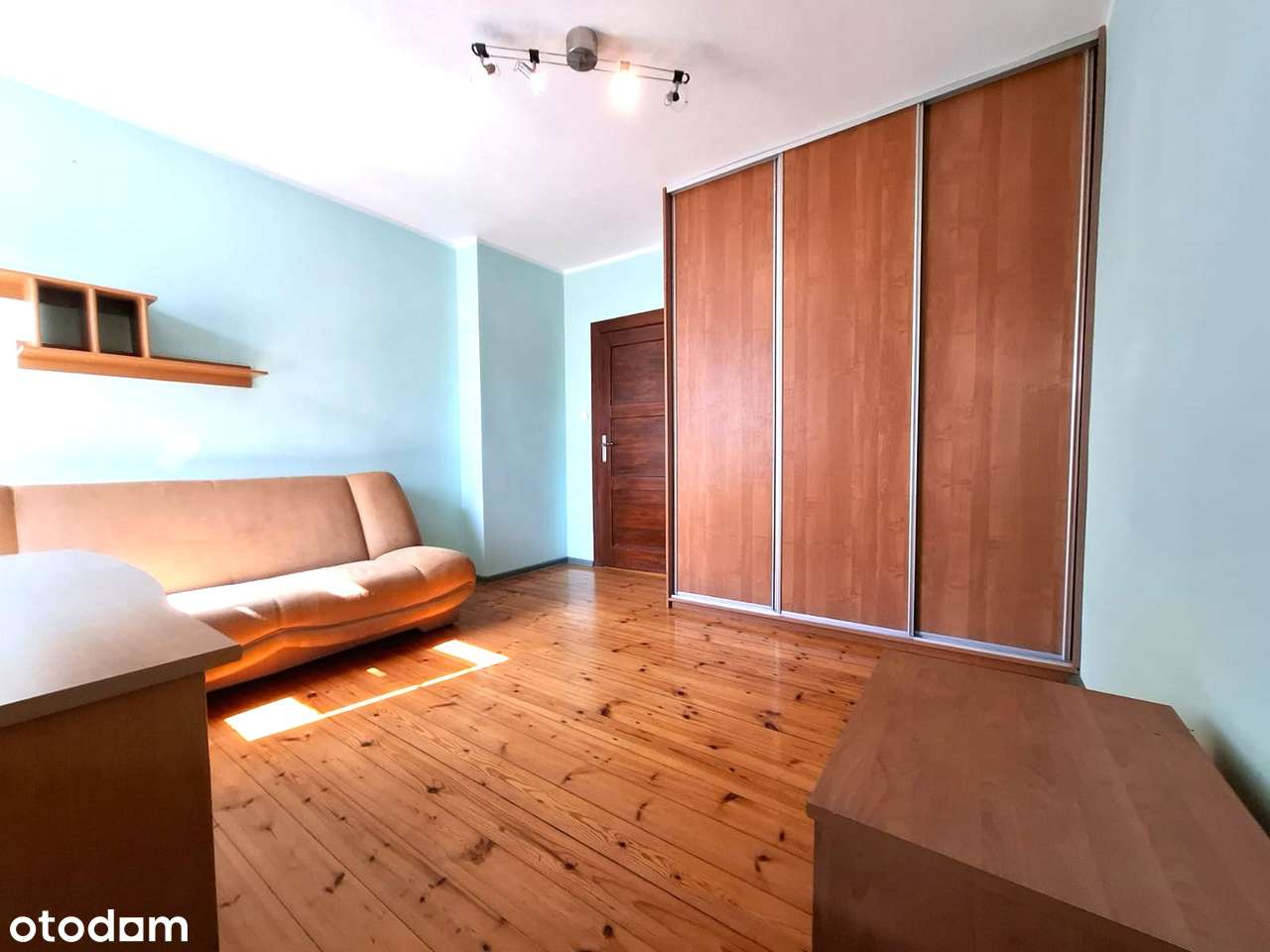 Uwaga! Nowa cena! Atrakcyjne mieszkanie w odnowionej kamienicy.-4