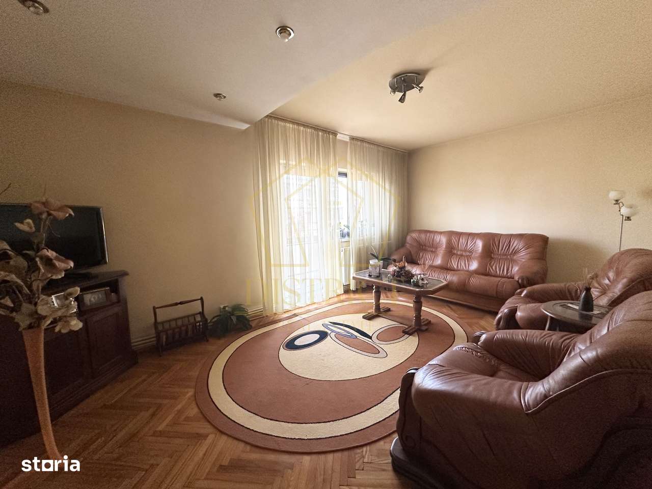 Apartament deosebit cu 3 camere | Soarelui - Imagine principală: 2/12