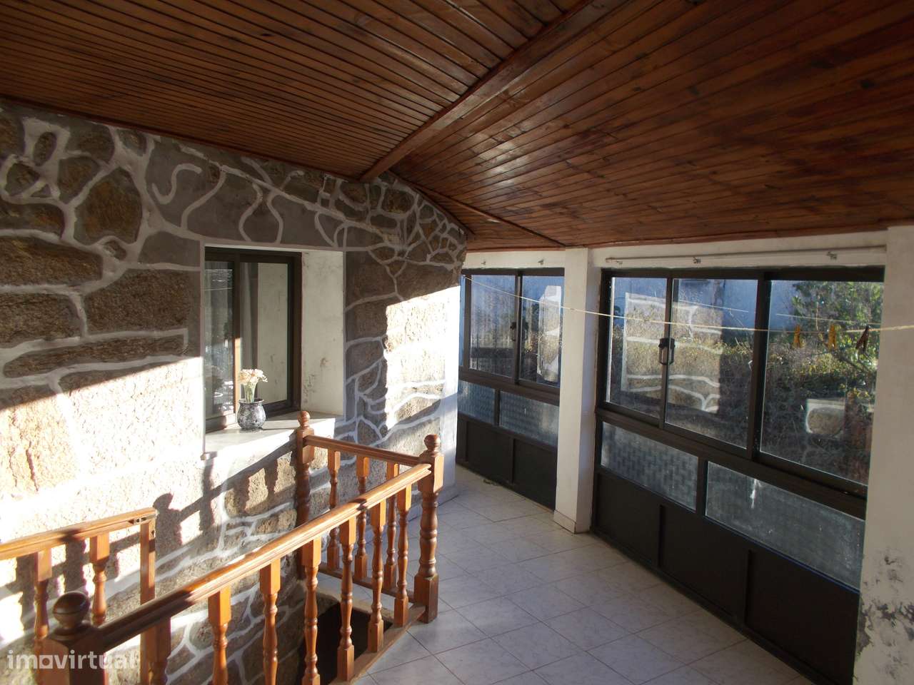 Casa e Garagem Oportunidade 15 minutos de Chaves-2