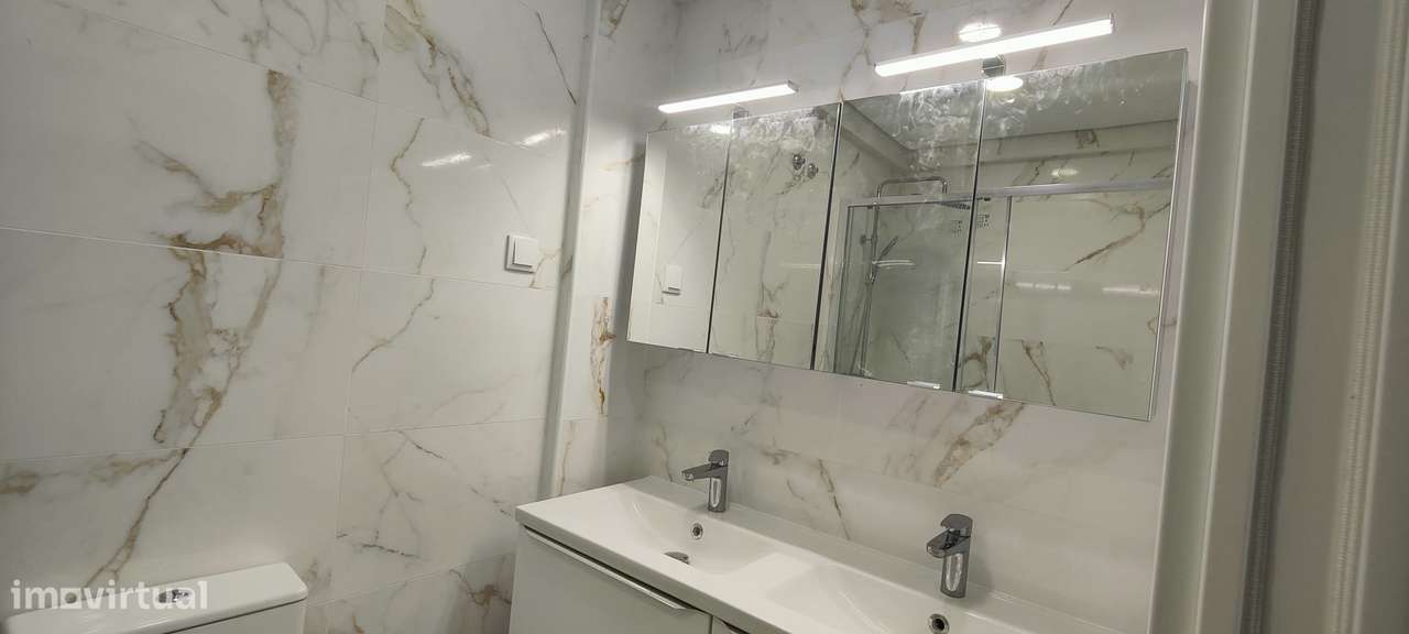 T-2 TOTALMENTE RENOVADO E EQUIPADO COM SUÍTE E CLOSET - RESERVADO --13