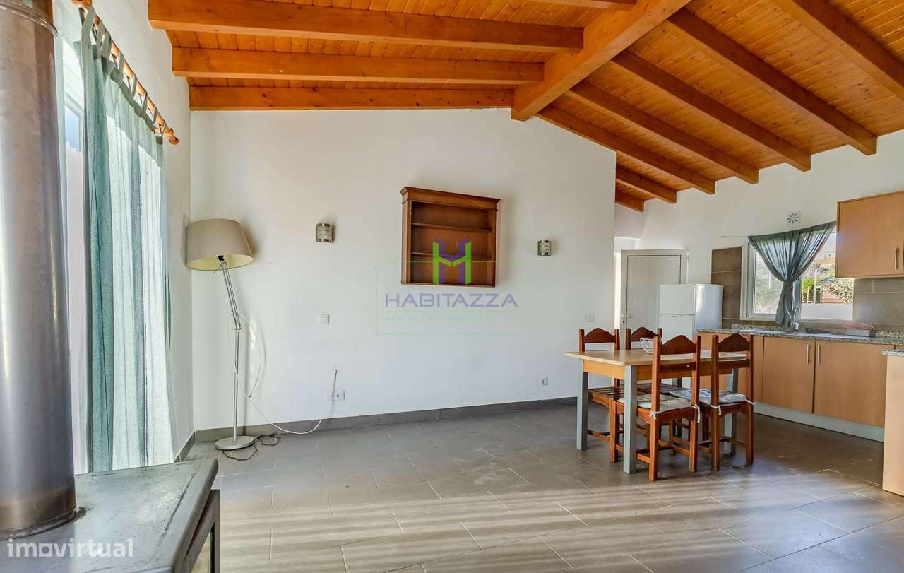 Moradia T1 com Jardim e Logradouro, em Budens, para Venda-13