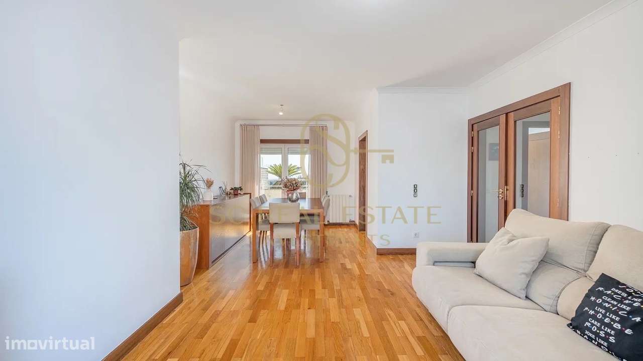 Exclusivo T2 Duplex Recuado, Último Piso, 2 Terraços, Cedofeita-7