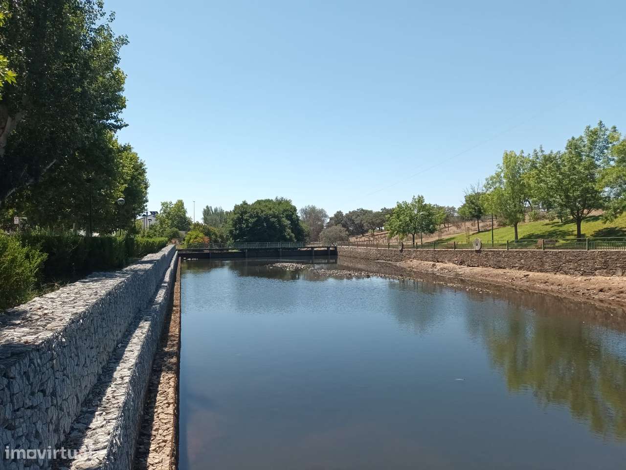 Moradia T2 nos Mosteiros - Grande imagem: 3/9