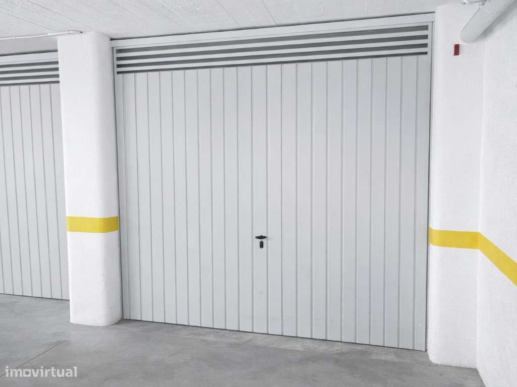 T3 com 2 varandas, garagem box para 2 carros nos Jardins da Parede ...-26