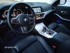 BMW Seria 3 318d Touring Advantage - 36