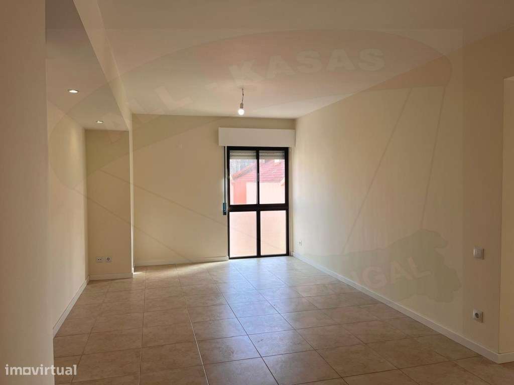 Apartamento T2, Tapada das Mercês-13