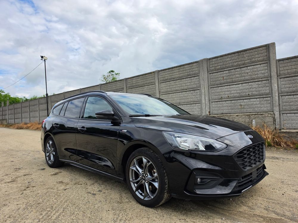 Ford Focus Mk4 1.0 EcoBoost STart-Stopp-System ST-LINE X 2019