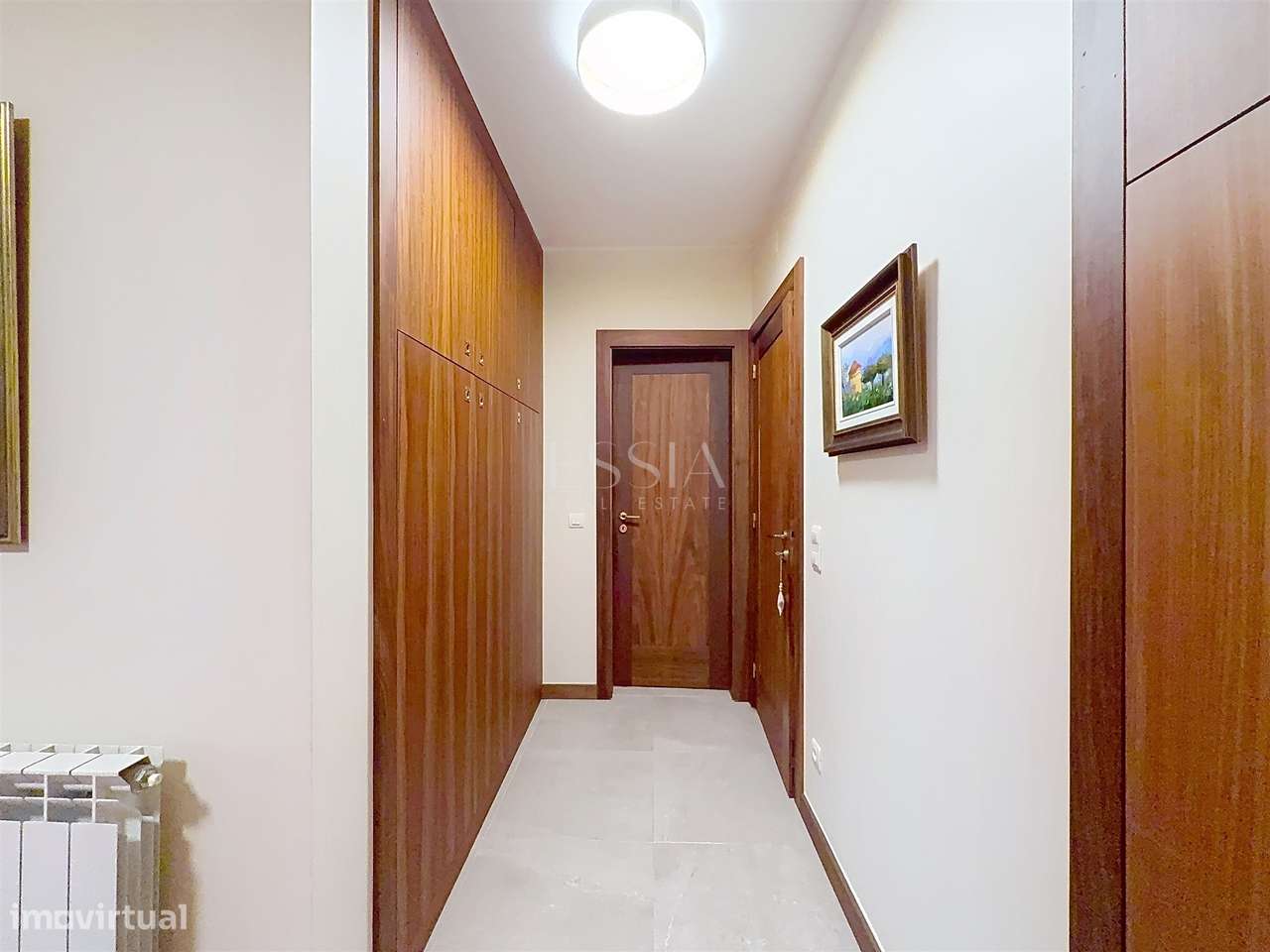 Apartamento T2 Remodelado no Arrábida Place com Garagem-12