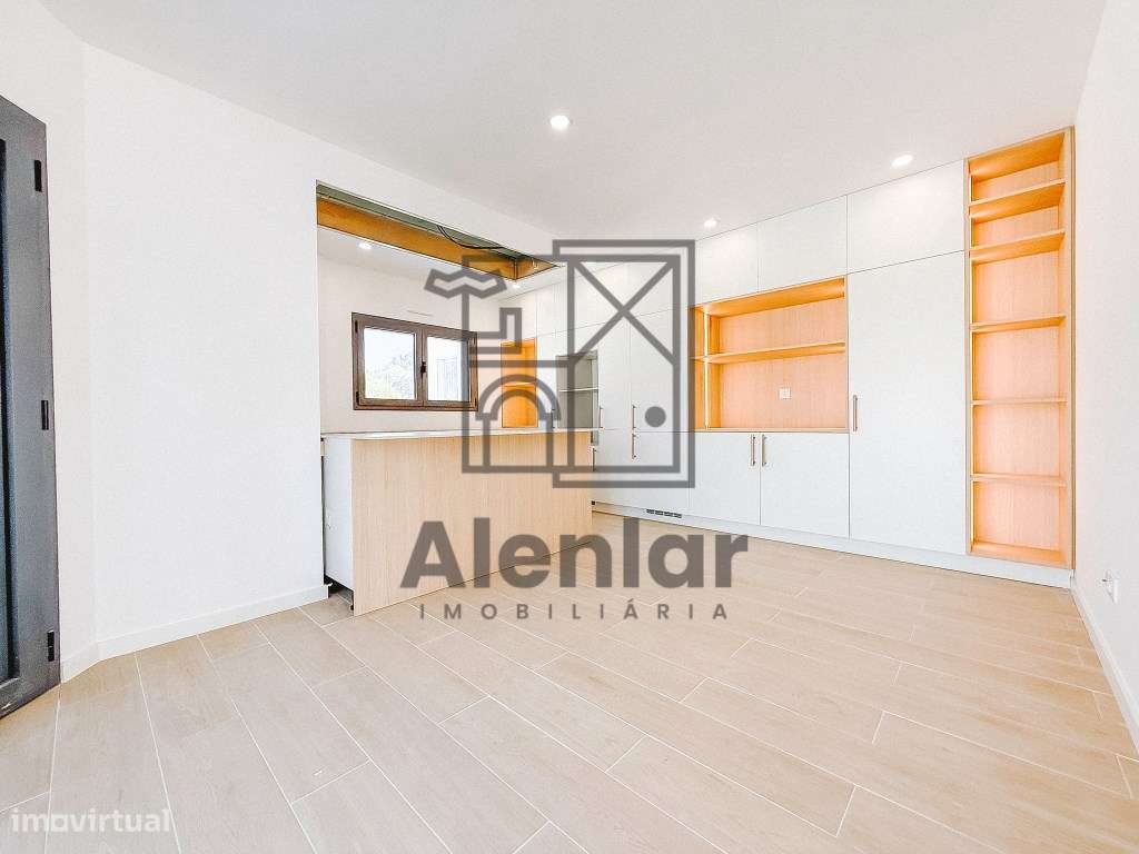 NOVA Moradia V4 a 800 metros da praia NOVA-23