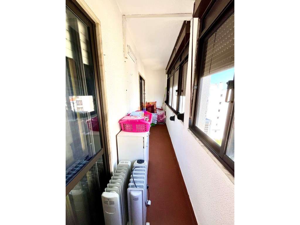 Apartamento T3 no coração do Feijó-14