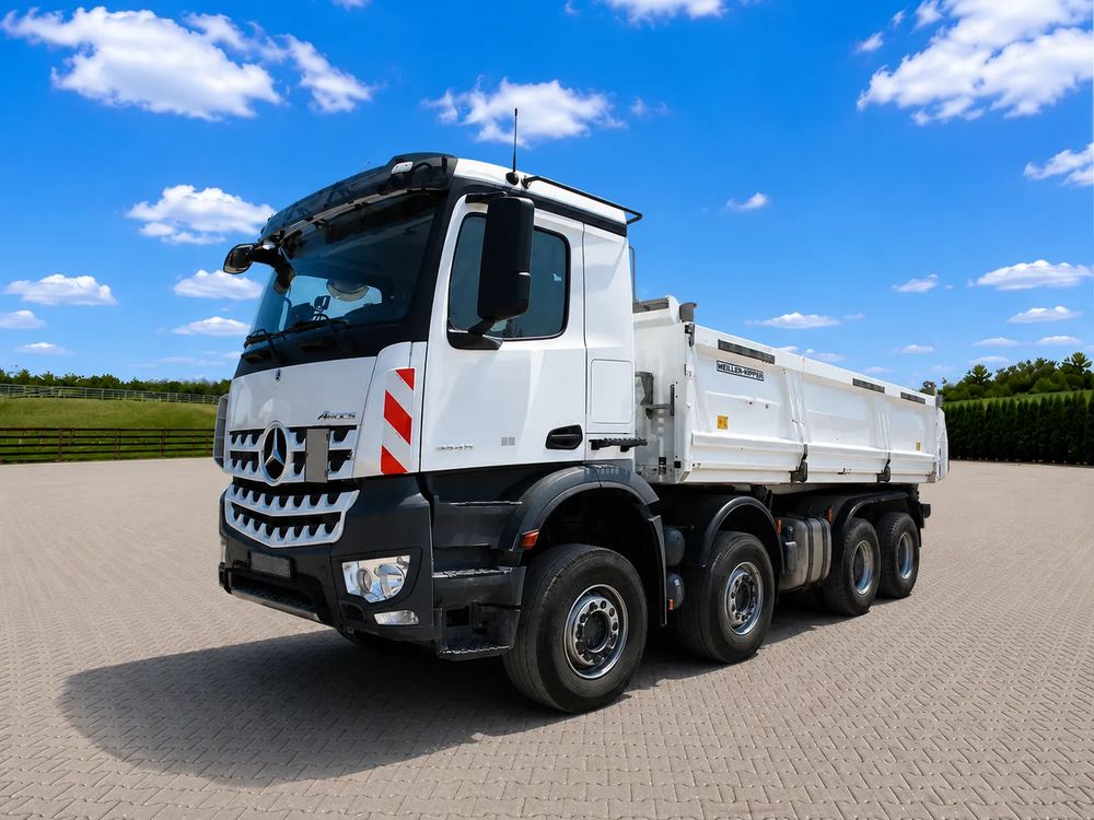 Mercedes-Benz Arocs 2023