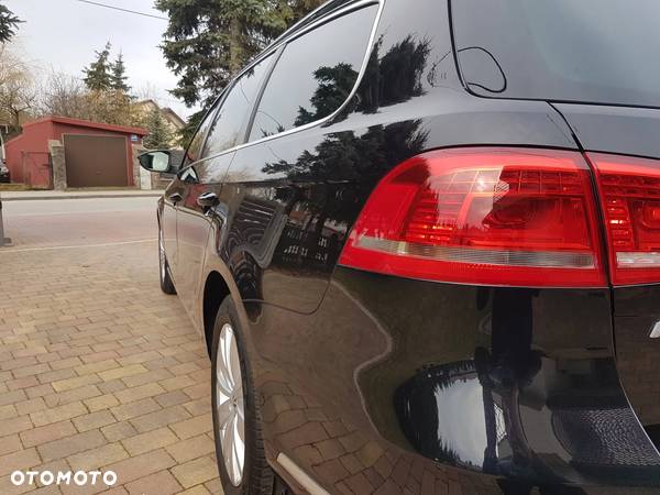 Volkswagen Passat 2.0 TDI Highline DSG - 18