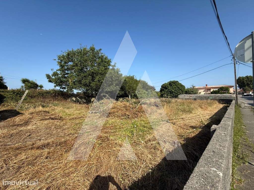 Moradia T2 térrea no Bonsucesso, com terreno para construção de dua... - Grande imagem: 5/17