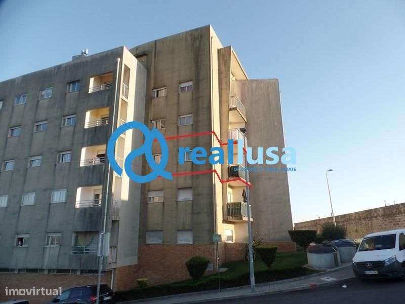 T2 c/ garagem Bonfim Porto Retoma de banco-13