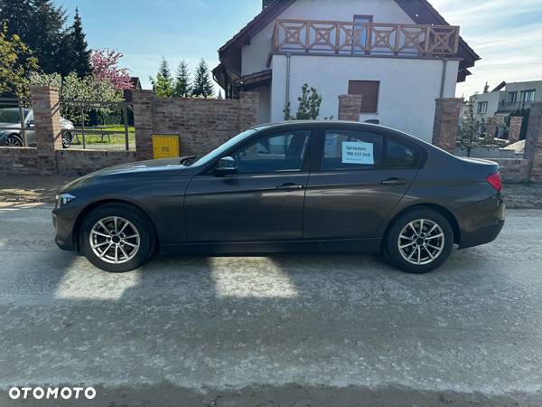 BMW Seria 3 316d - 5