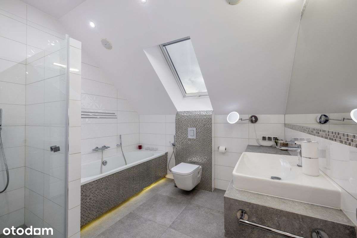 Dom wolnostojący! brak opłat za ogrzewanie!-13