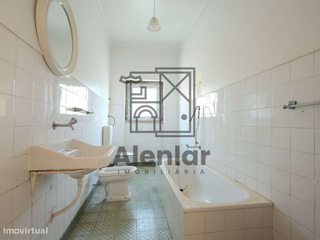 Moradia V3 em Alenquer - Oportunidade-5