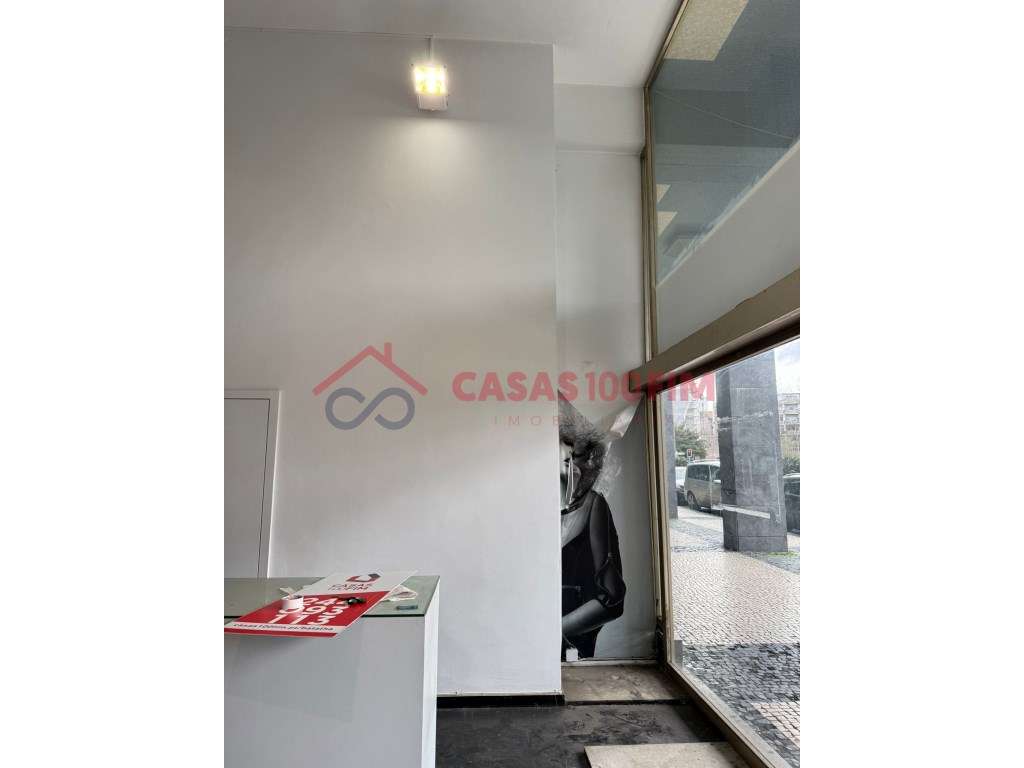 Excelente loja no Porto - Cedofeita-17