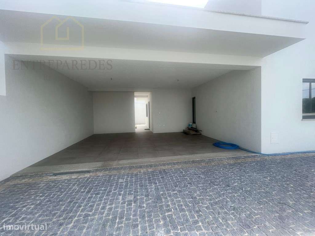 Moradia T3+1 NOVA para comprar, Santa Maria da Feira - Aveiro-19