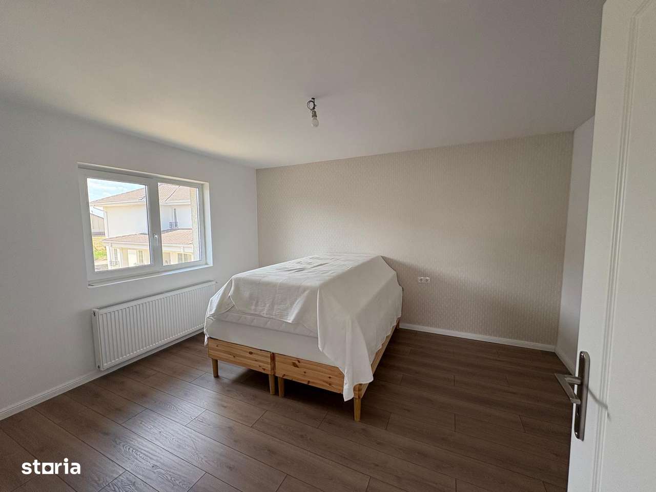 Casa NOUA in Cetate-4