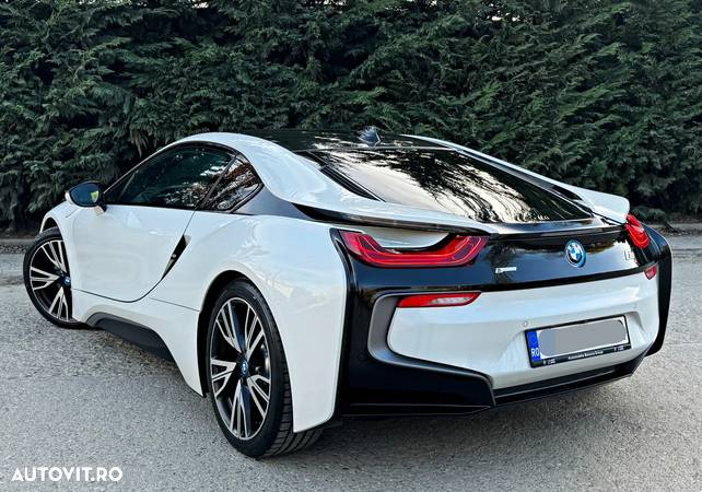 BMW i8 Pure Impulse - 14