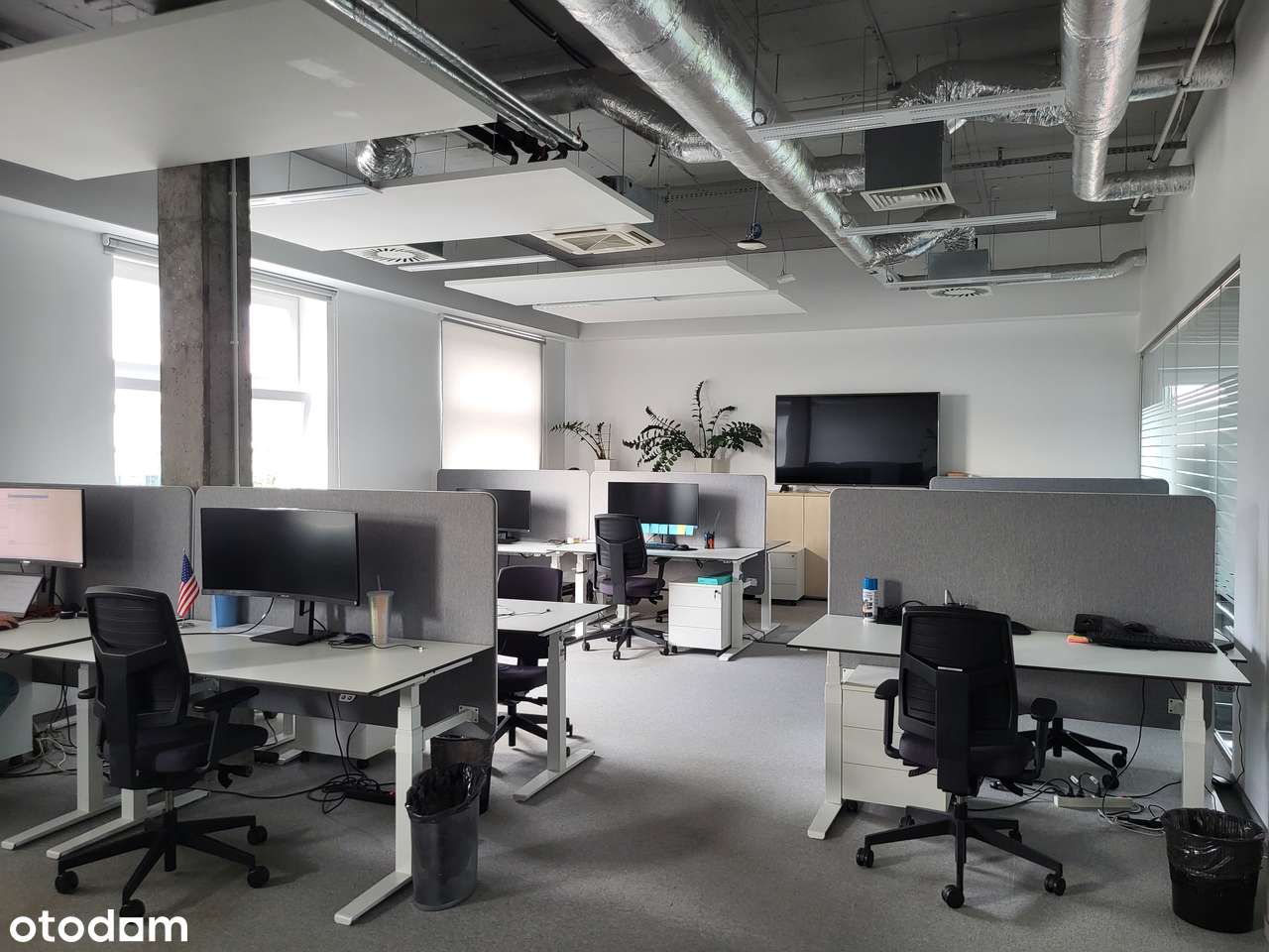 Biuro z tarasem na dachu na sprzedaż - 1173 m2 przy ul. Szymanowskiego-11