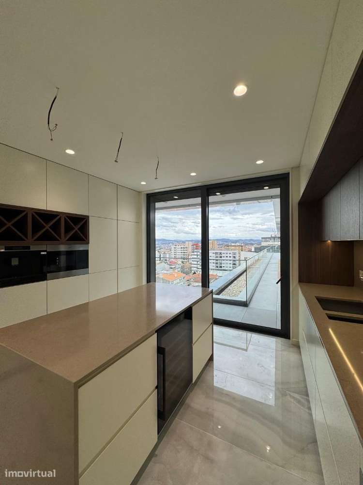 T4 Penthouse Gaia - Último Piso - Novo -Terraço 492 m2 Metro João Deus-18