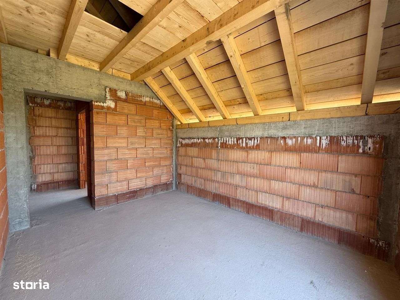 Casă de vânzare – zona linistita | 5 camere | teren 340 mp-13