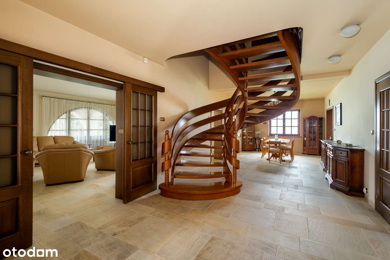 Wspaniały dom w rewelacyjnej lokalizacji-6