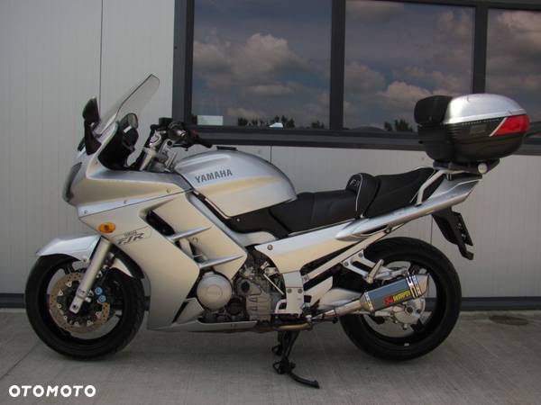 Yamaha FJR - 17