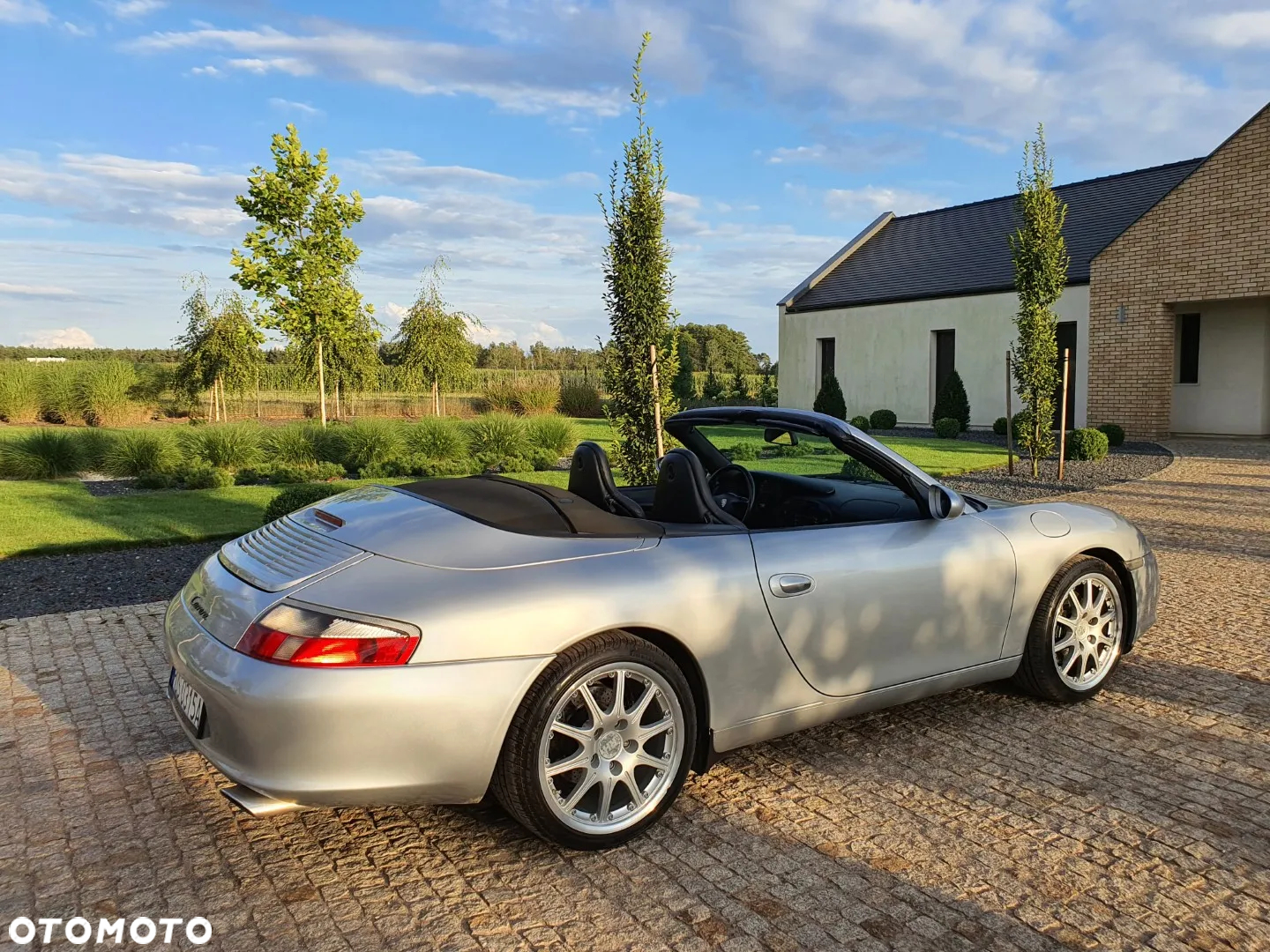 Porsche 911 Carrera Cabrio - 13