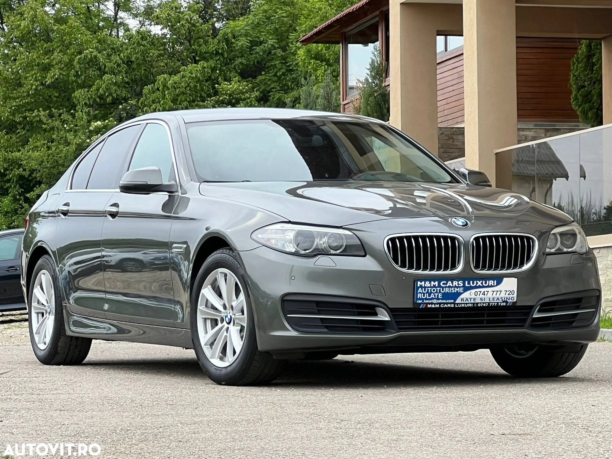 BMW Seria 5 520d Aut. Luxury Line - 29