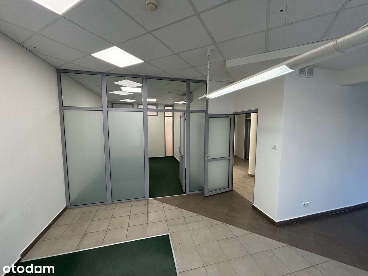 Lokal użytkowy- 111m2, naprzeciwko szkoły, bdb stan techniczny - Pełny obrazek: 5/8