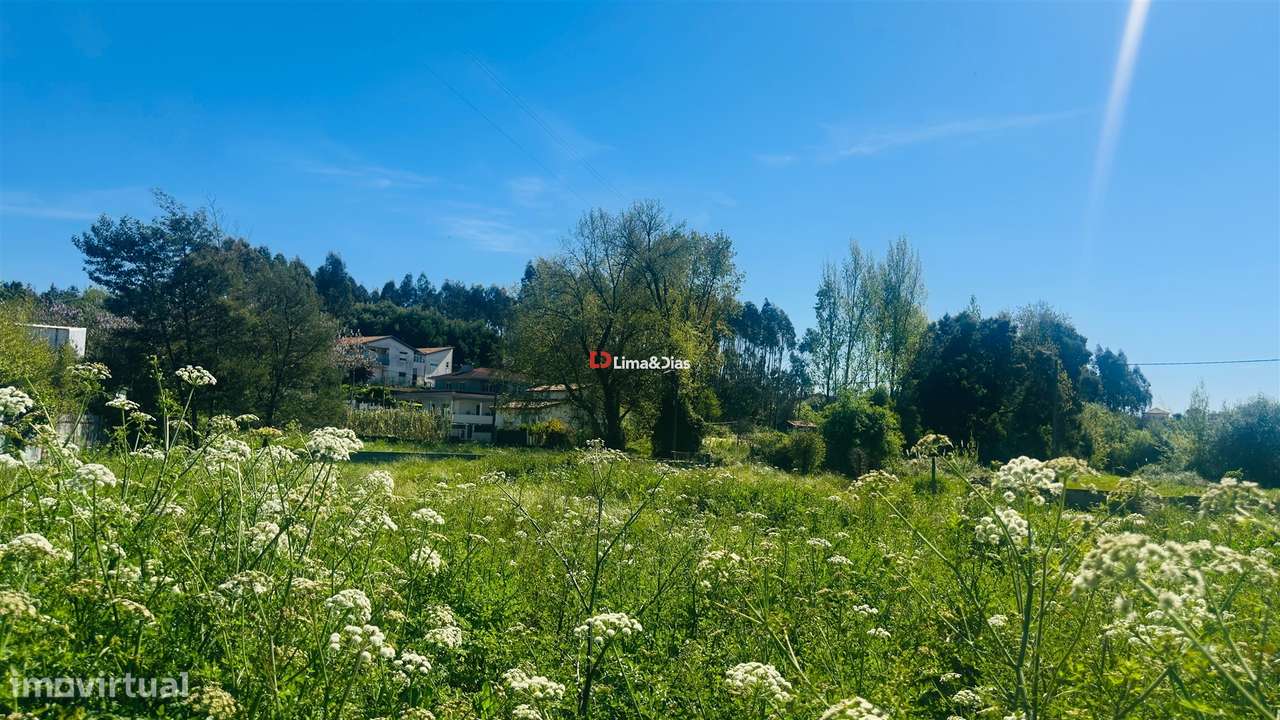 Terreno com 511 m² à Venda | Projeto Aprovado para 2 Moradias - Grande imagem: 4/13