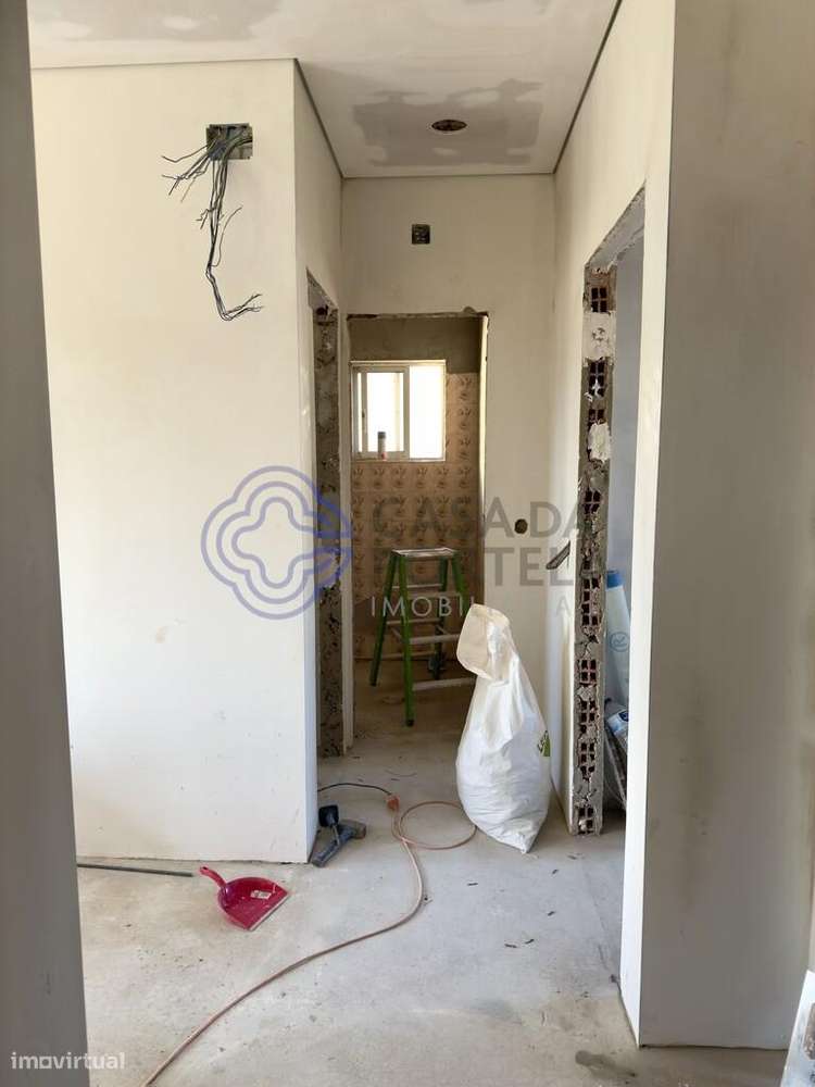 T2 renovado a dois passos da cidade - Grande imagem: 2/10