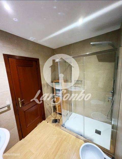 Apartamento T3, situado em Ermesinde  Junto ao Centro de Saúde-11