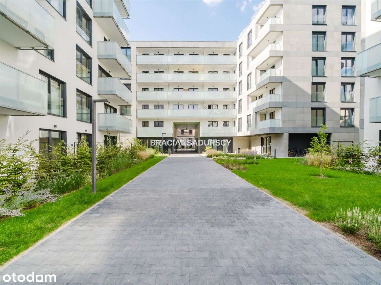 2 Pok Ok 35,4 M2 Blisko Centrum Z Dużym Balkonem-6