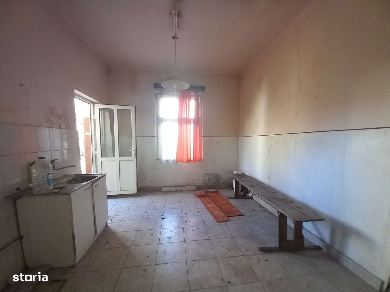 REDUCERE DE PRET!!  Casa cu 620 mp teren, intr-o zonă exclusivistă !-1