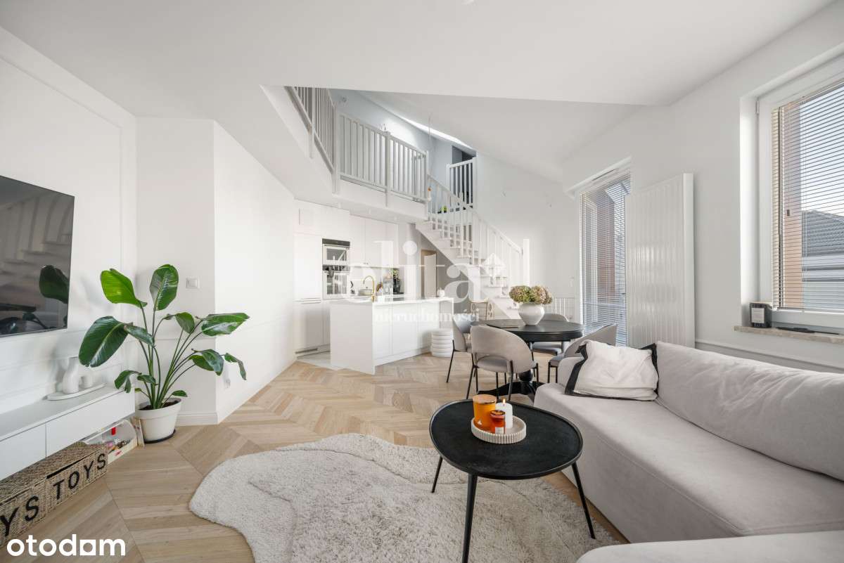 Chwarzno | Duży taras | 2 poziomy | Hala-0