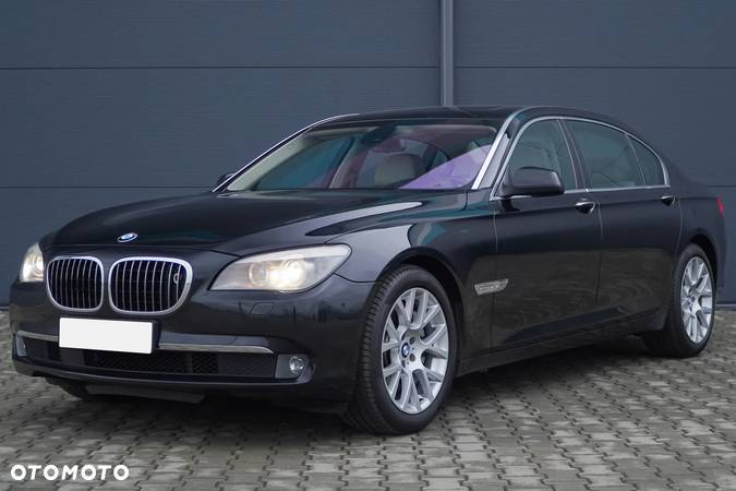 BMW Seria 7 750i L xDrive - 1